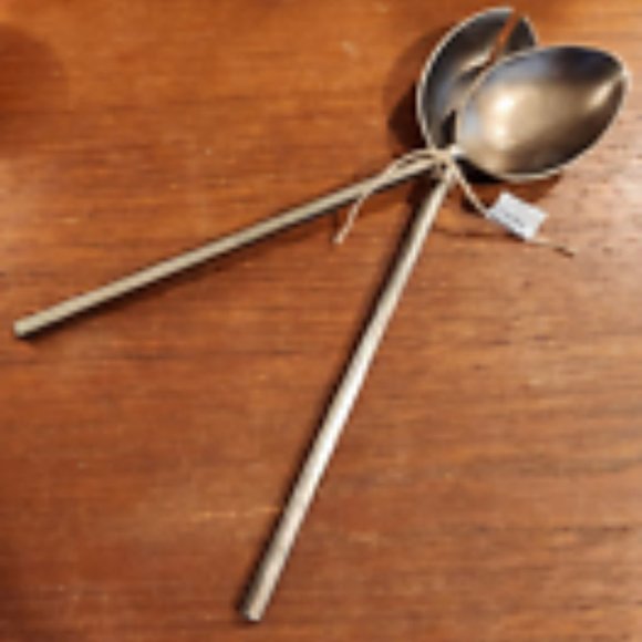 NEW! SET 2 Hendrix ANTIQUE Brass Salad Servers - Picture 2 of 3